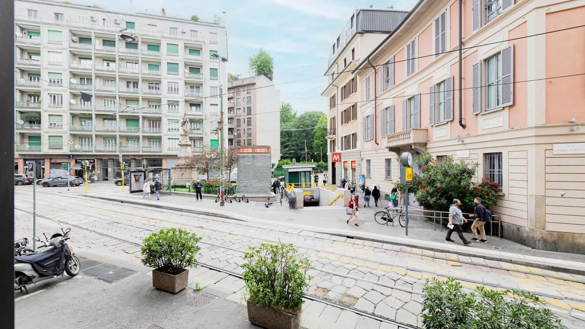 Easylife - Comodo Trilocale In Porta Romana Milano